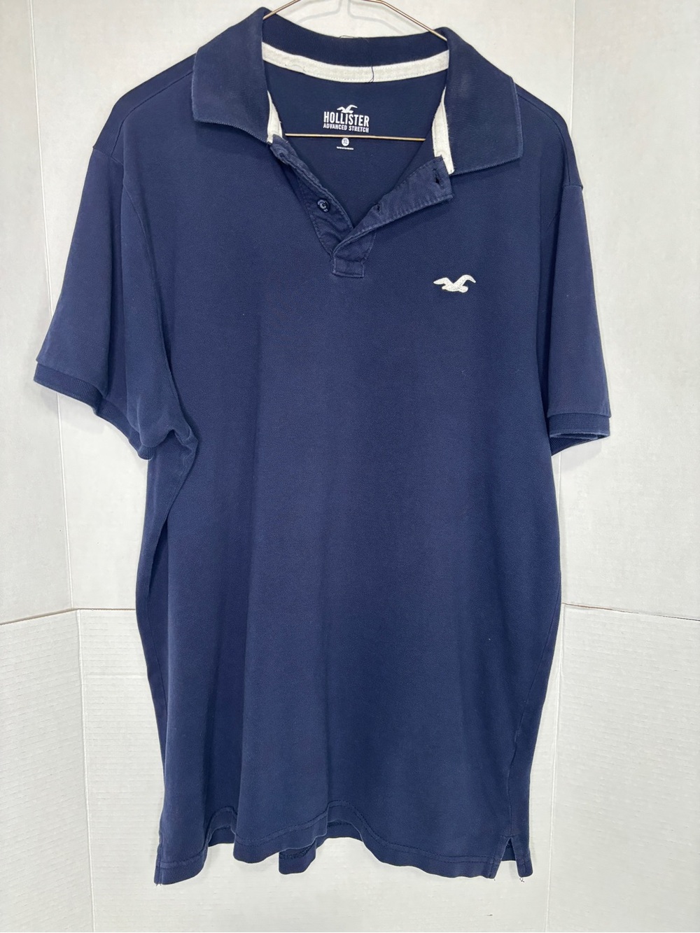 Hollister Navy Short-Sleeve Polo White Embroidered Logo Casual Summer Shirt